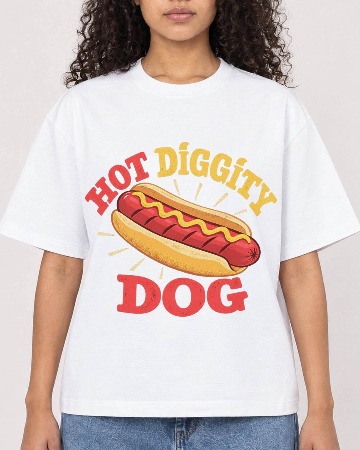 Mockup Boxy Heavyweight Tee White female close-up 10