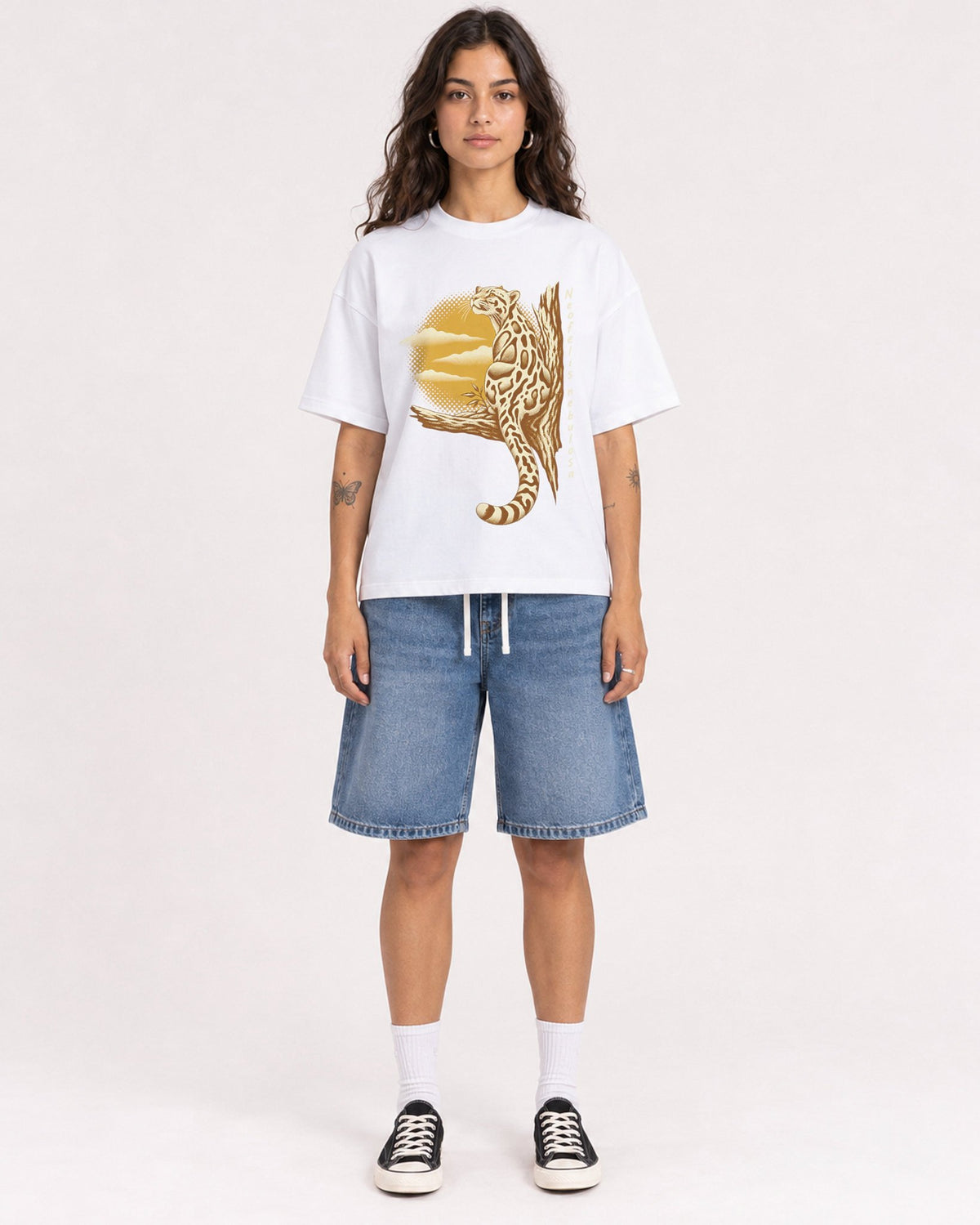 Mockup Boxy Heavyweight Tee White female full-body 06