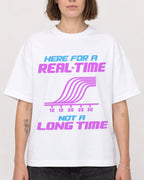 Mockup Boxy Heavyweight Tee White female close-up 18