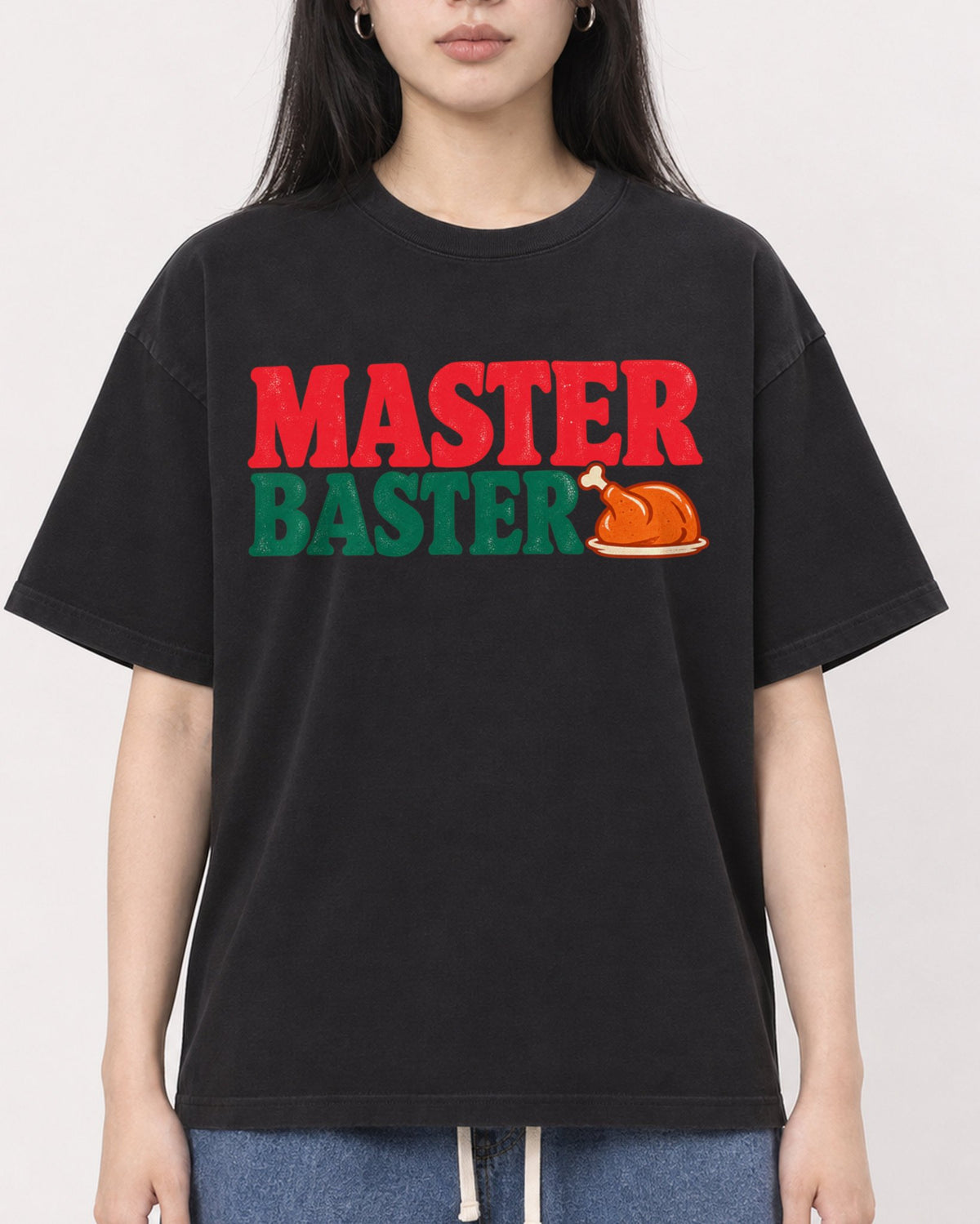Mockup Boxy Heavyweight Tee Black female close-up 01