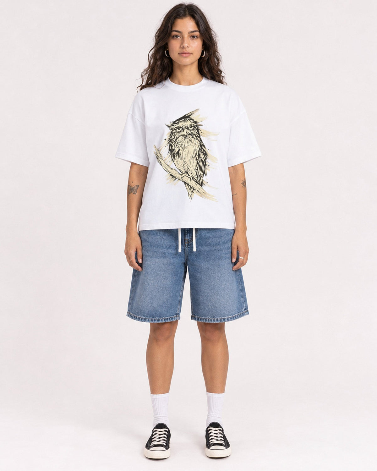 Mockup Boxy Heavyweight Tee White female full-body 06
