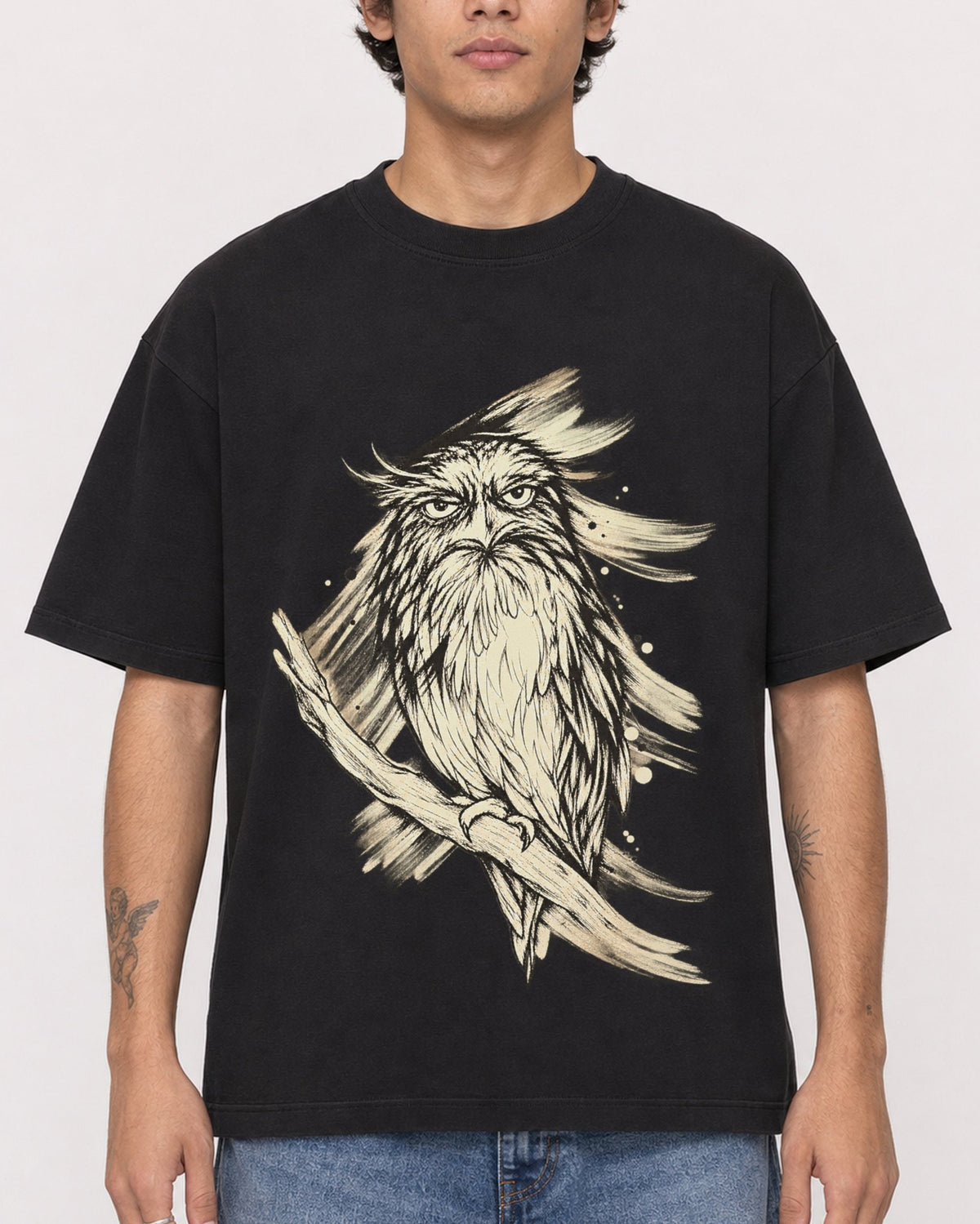 Mockup Boxy Heavyweight Tee Black male close-up 06