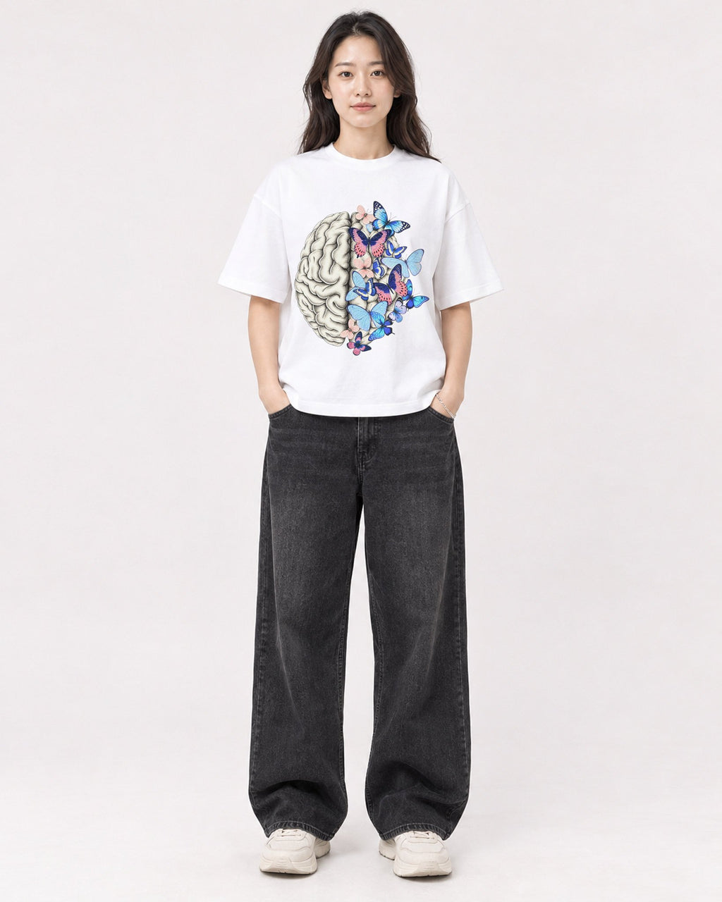 Mockup Boxy Heavyweight Tee White female full-body 03