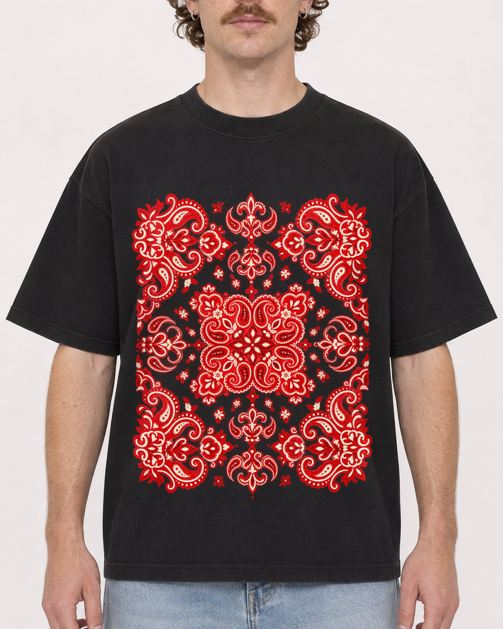 Mockup Boxy Heavyweight Tee Black male close-up 09