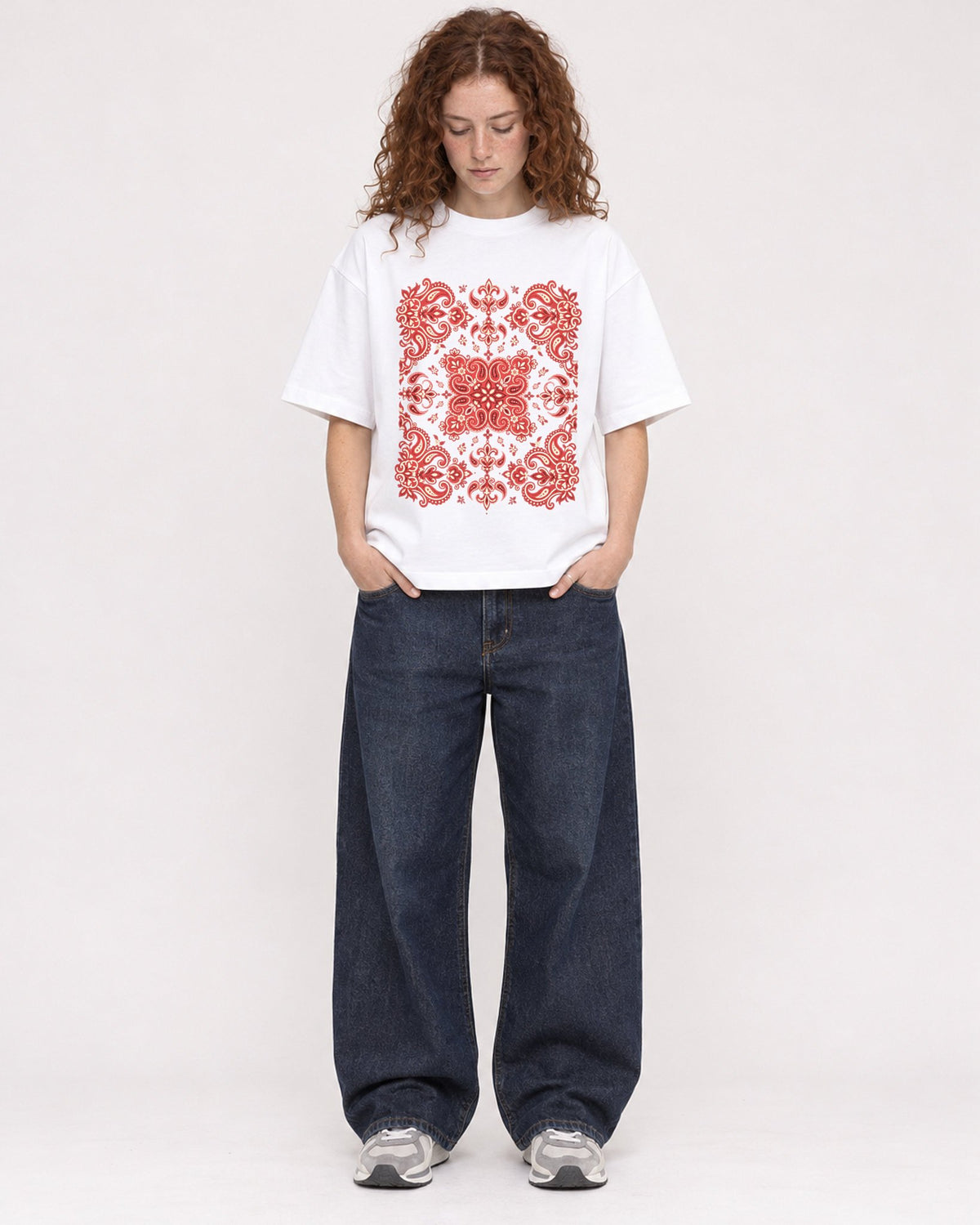 Mockup Boxy Heavyweight Tee White female full-body 09