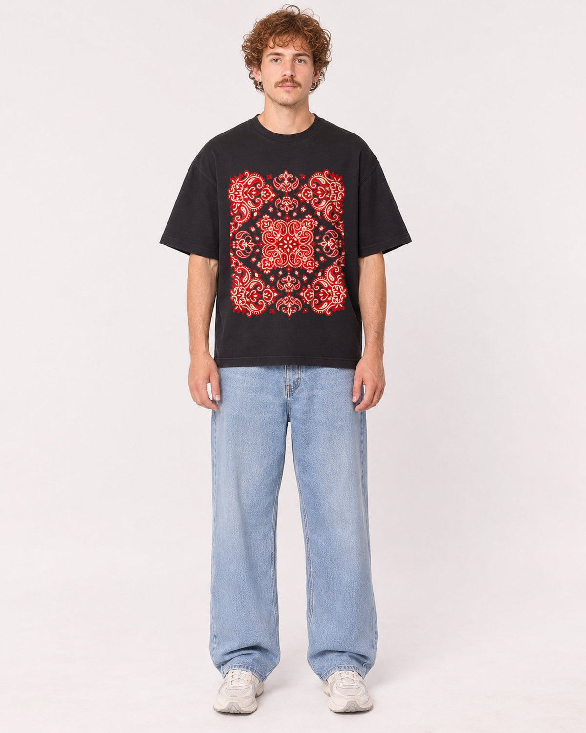 Mockup Boxy Heavyweight Tee Black male full-body 09