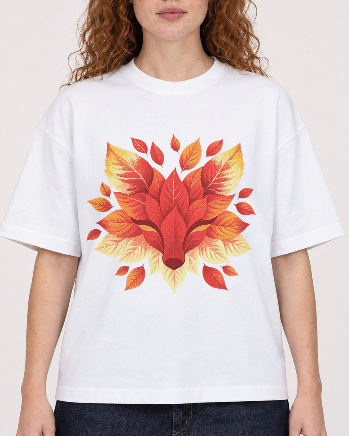 Mockup Boxy Heavyweight Tee White female close-up 09