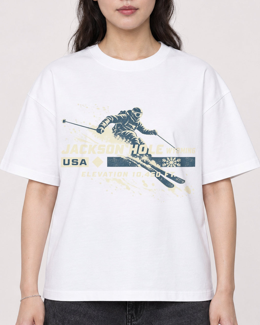 Mockup Boxy Heavyweight Tee White female close-up 03