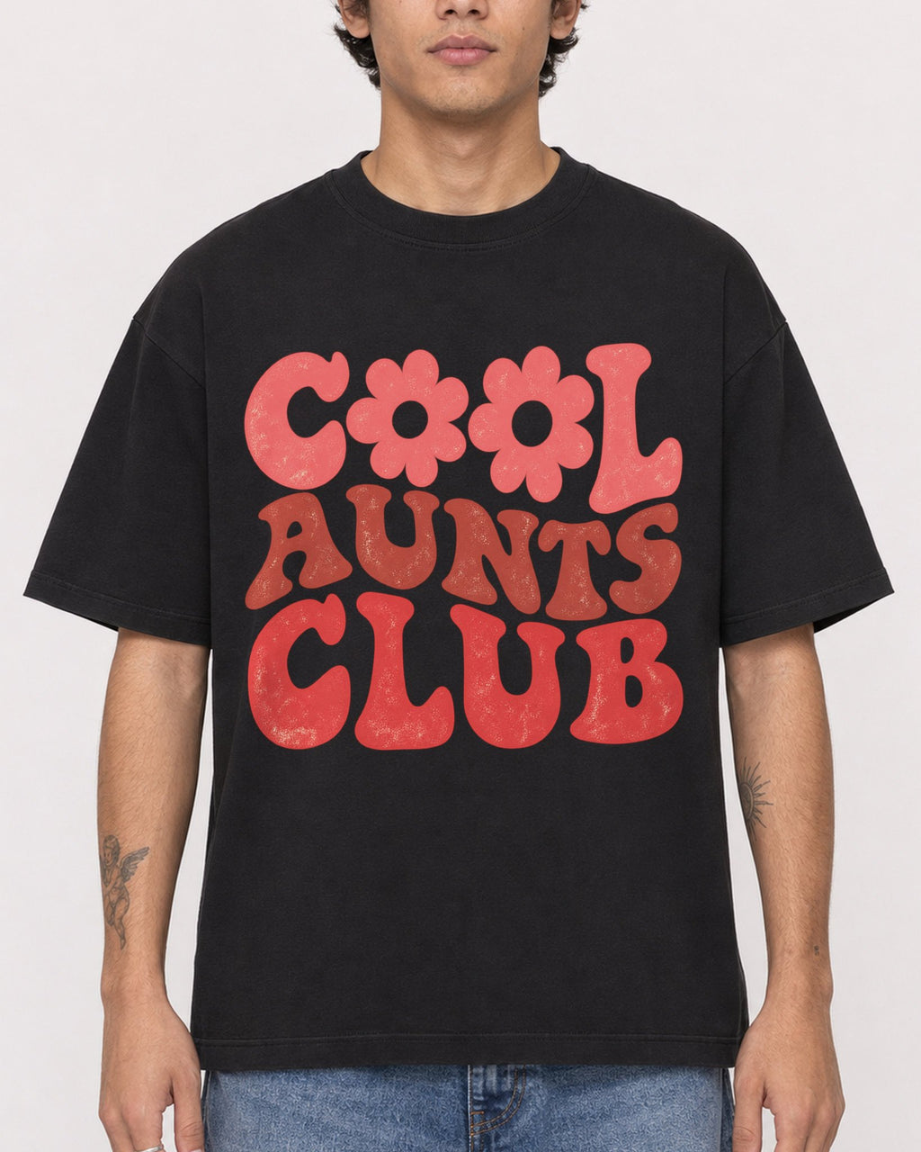 Mockup Boxy Heavyweight Tee Black male close-up 06