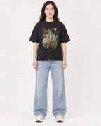 Mockup Boxy Heavyweight Tee Black female full-body 03