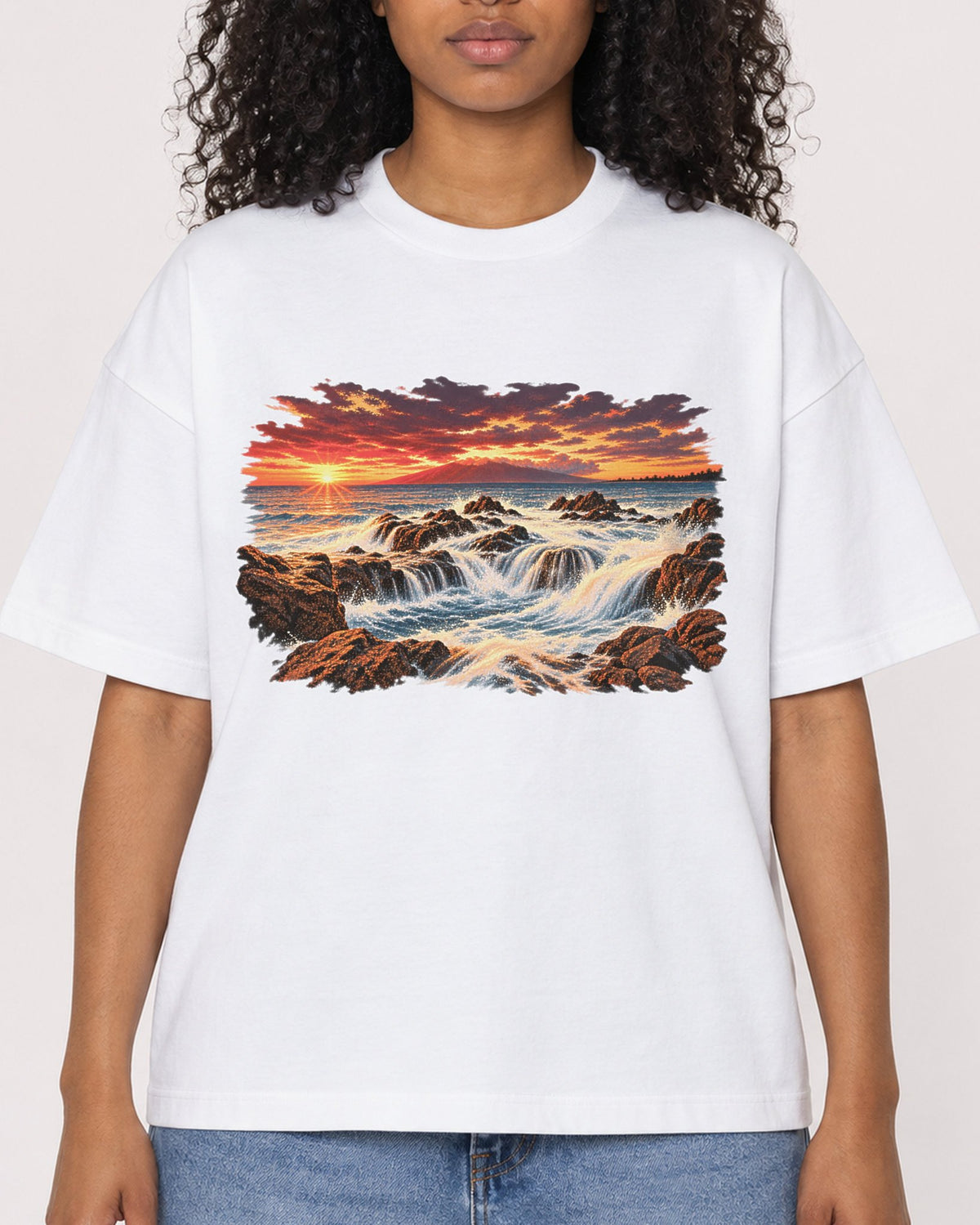 Mockup Boxy Heavyweight Tee White female close-up 05