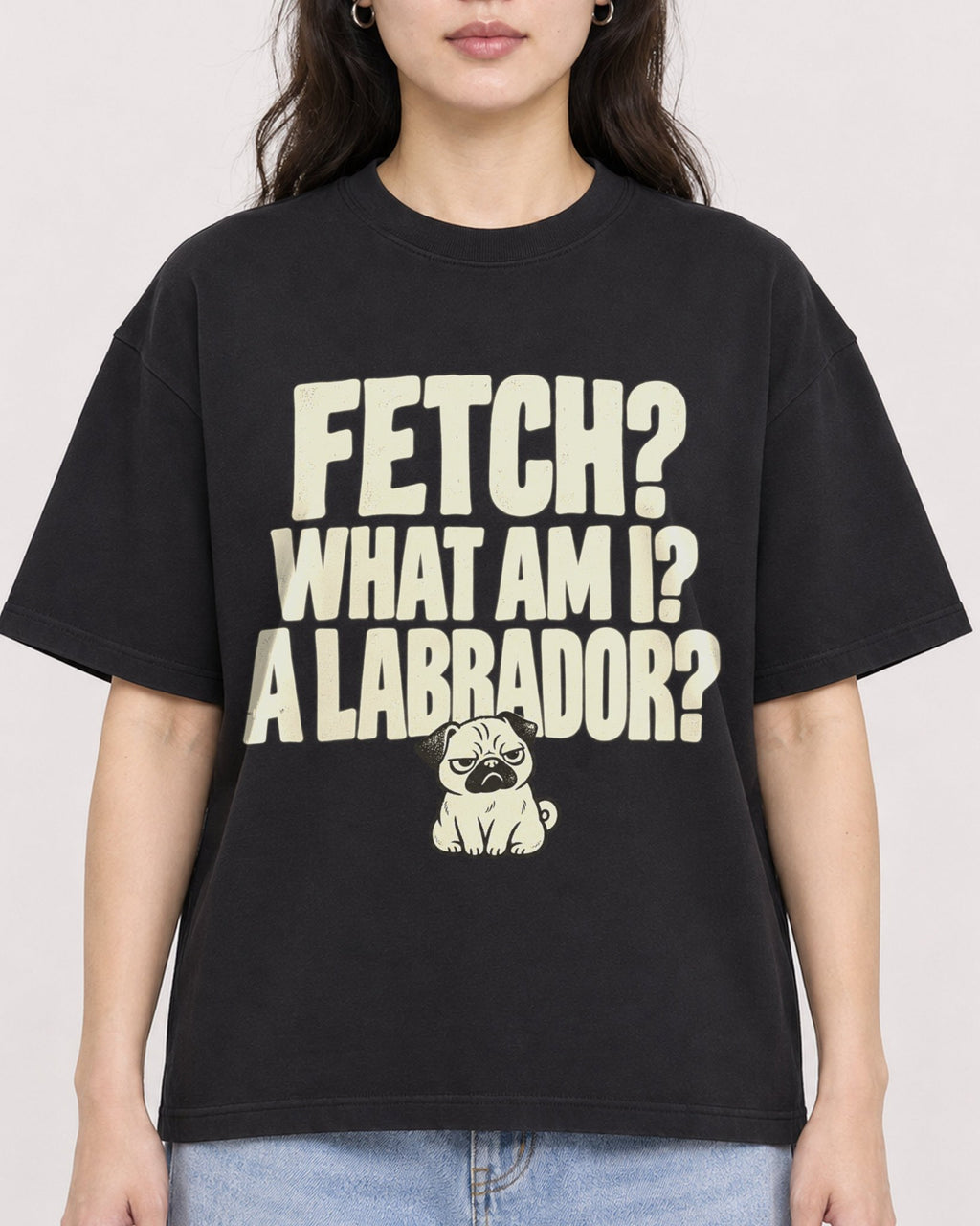 Mockup Boxy Heavyweight Tee Black female close-up 03