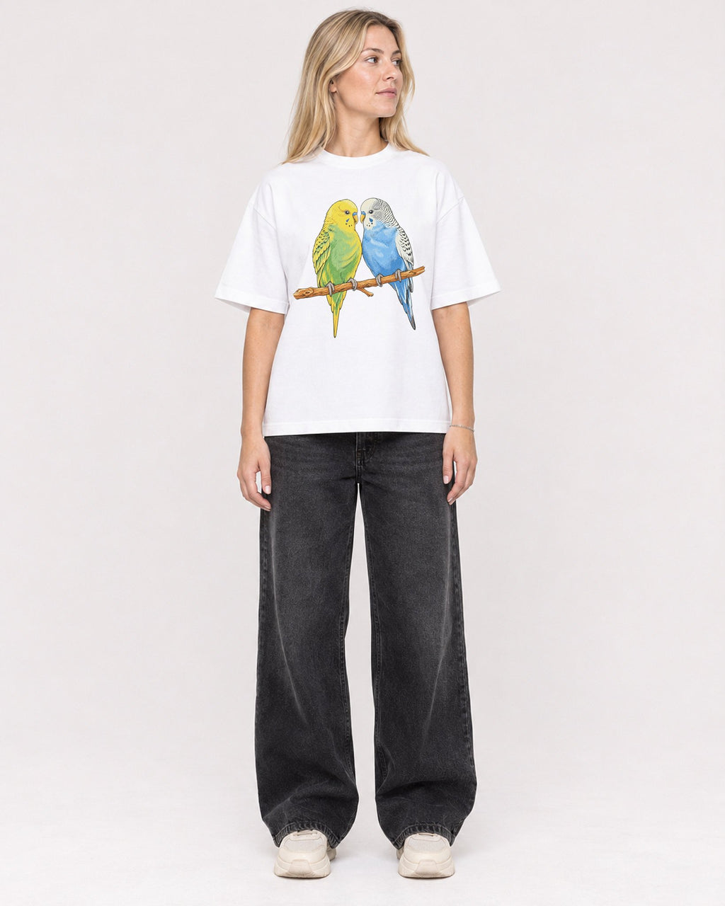 Mockup Boxy Heavyweight Tee White female full-body 08