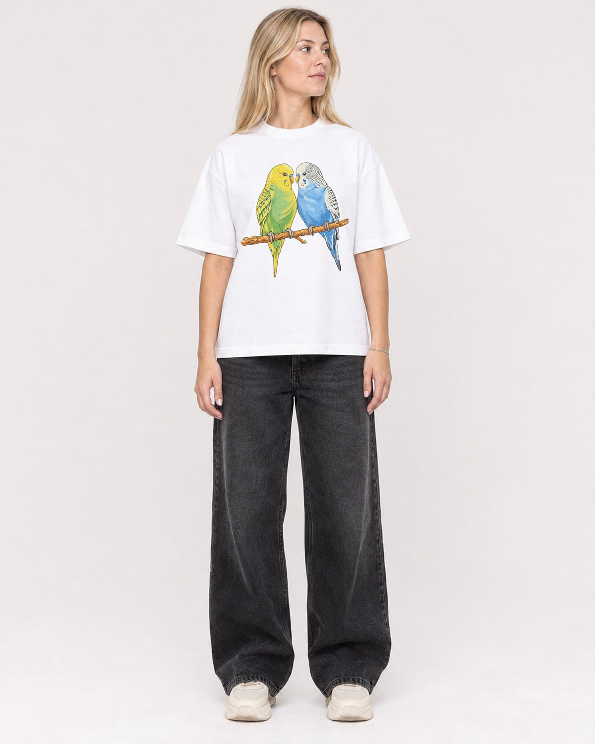Mockup Boxy Heavyweight Tee White female full-body 08