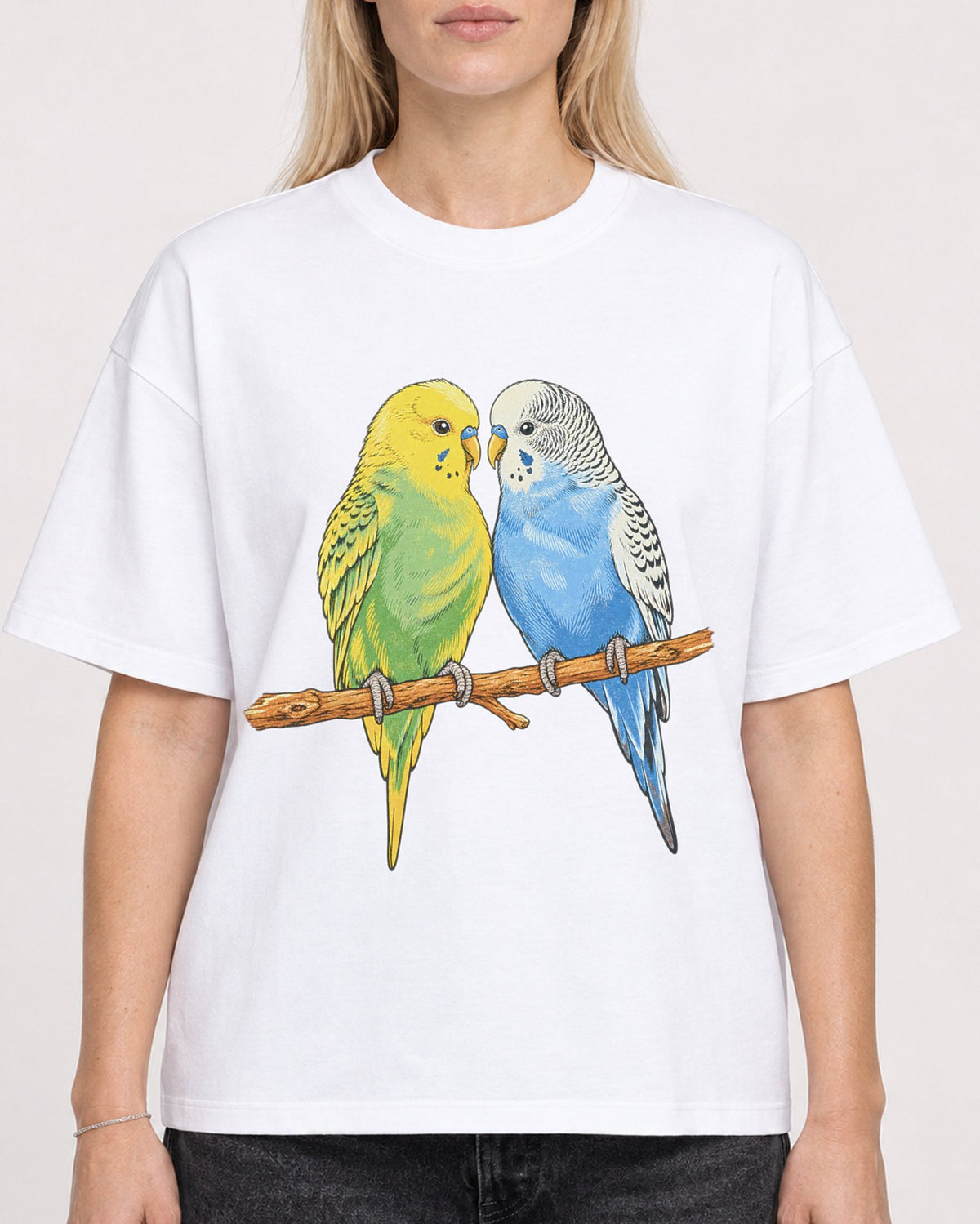 Mockup Boxy Heavyweight Tee White female close-up 08