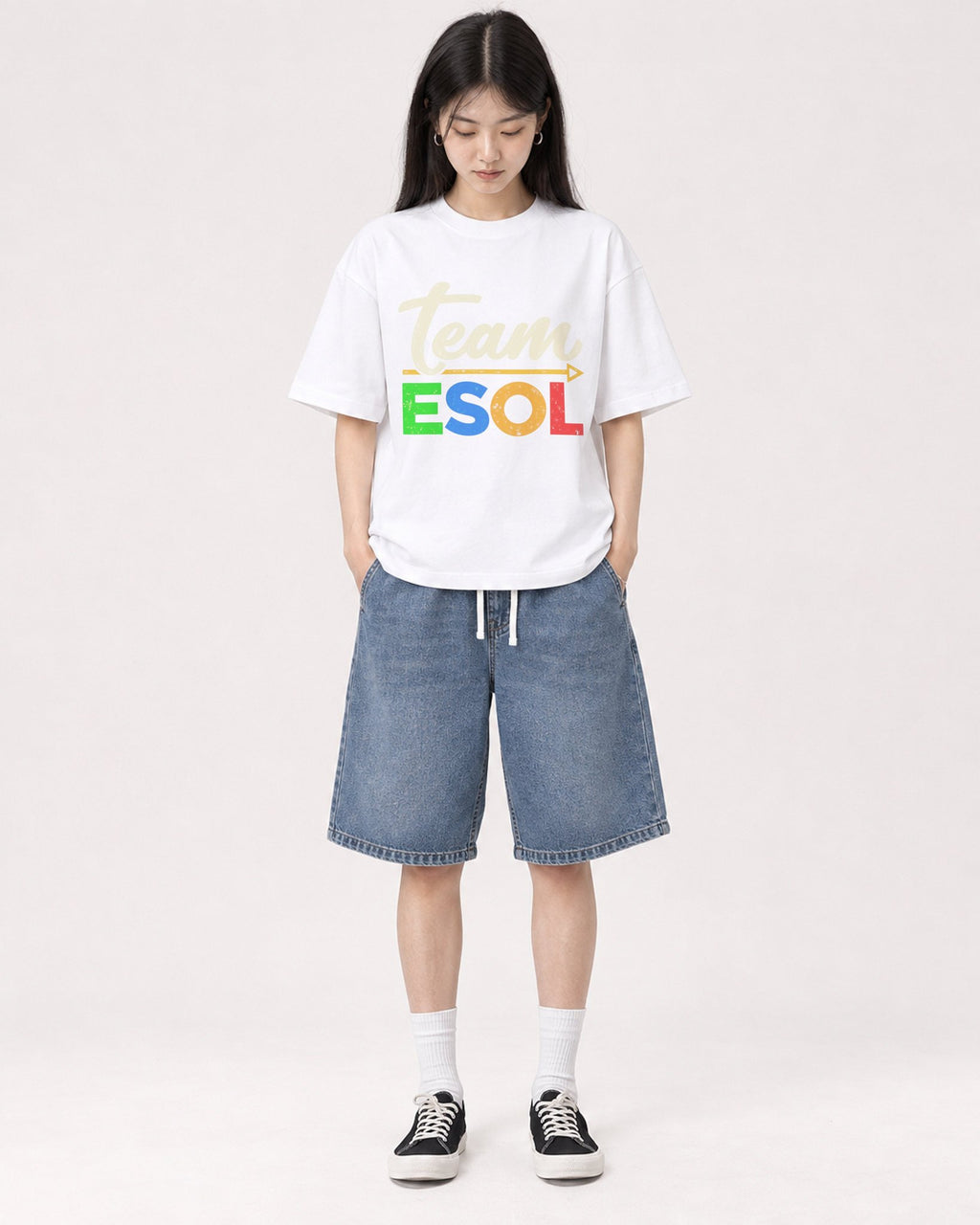 Mockup Boxy Heavyweight Tee White female full-body 01
