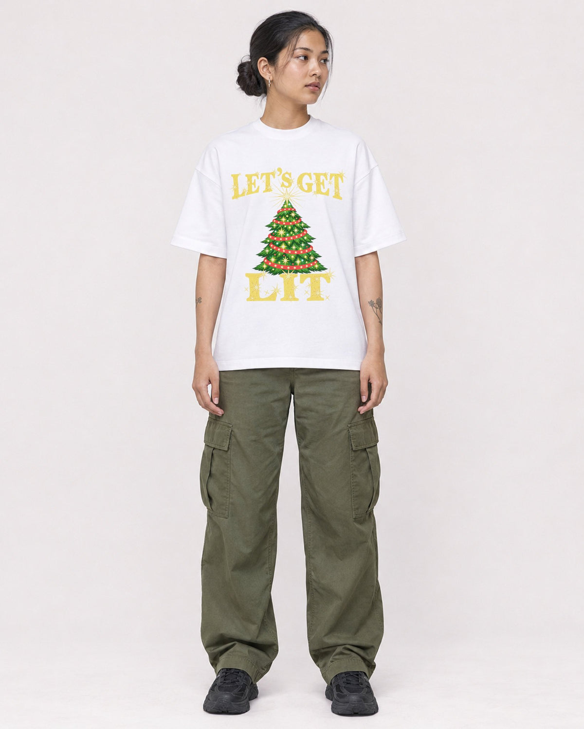 Mockup Boxy Heavyweight Tee White female full-body 12