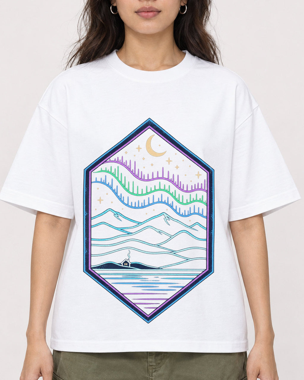 Mockup Boxy Heavyweight Tee White female close-up 02