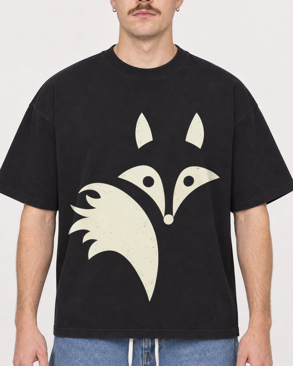 Mockup Boxy Heavyweight Tee Black male close-up 39