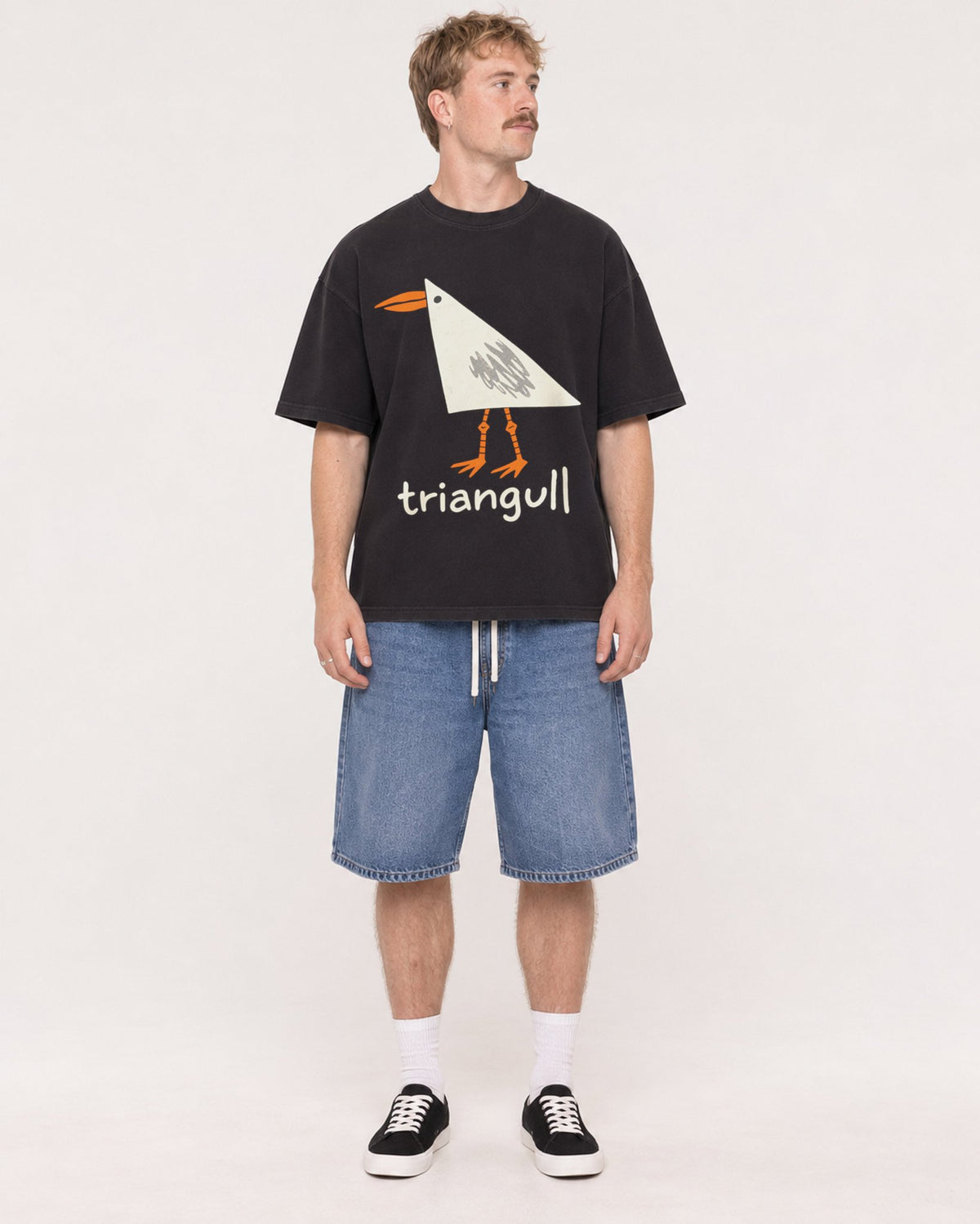Mockup Boxy Heavyweight Tee Black male full-body 19