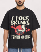 Mockup Boxy Heavyweight Tee Black male close-up 07