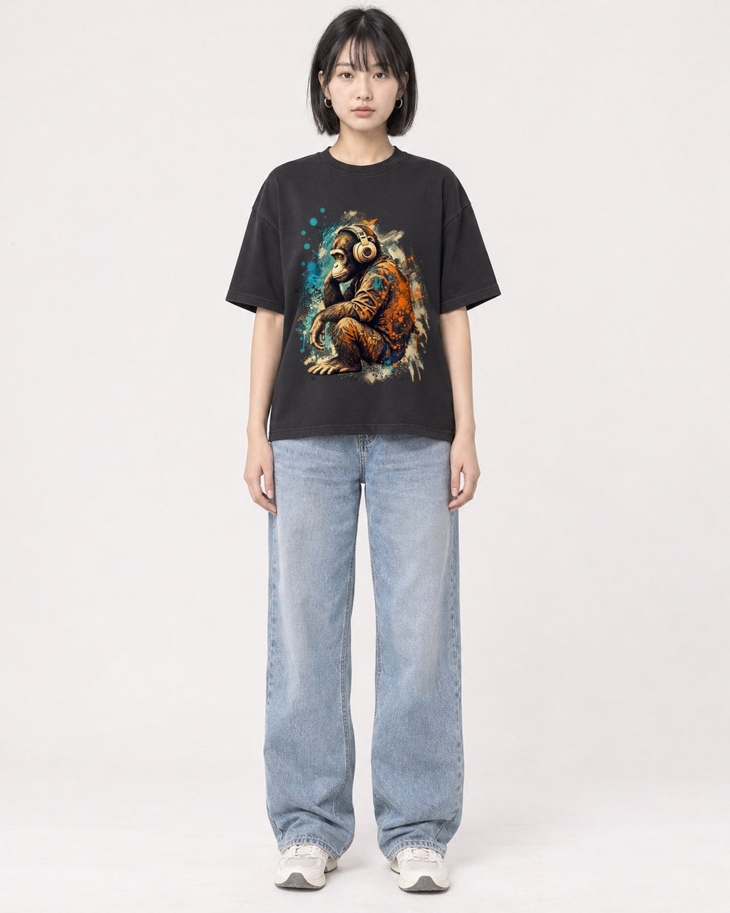 Mockup Boxy Heavyweight Tee Black female full-body 11