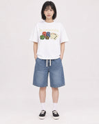 Mockup Boxy Heavyweight Tee White female full-body 11