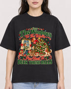Mockup Boxy Heavyweight Tee Black female close-up 03